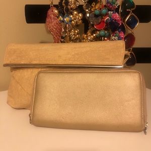 Bundle of 2( Vintage Clutch 70s and Wallet)